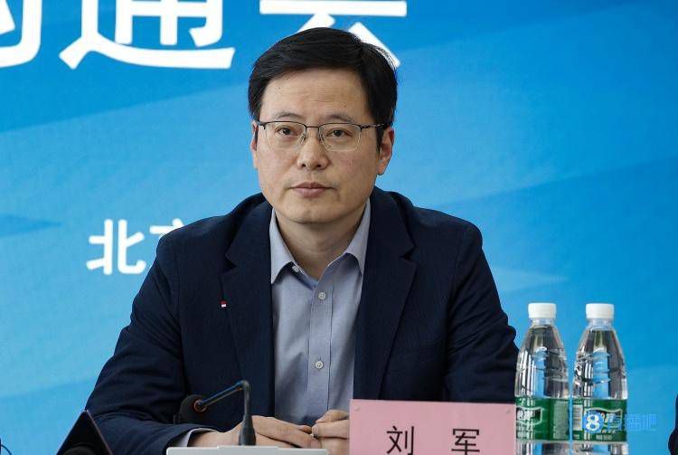 短发妹的逆袭
